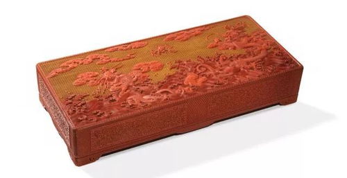 中国瓷器及工艺精品 秋拍完满收官,白釉雕缠枝莲纹如意耳瓶成全场亮点
